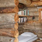 Lomamökit Suvantokoto Riverside Log *