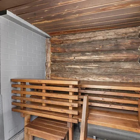 Suvantokoto Riverside Log Domek alpejski *